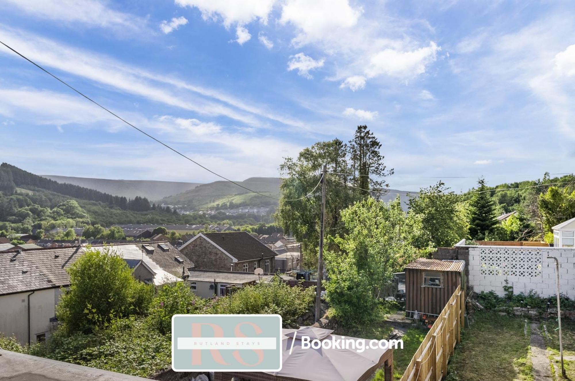 Contractors Accommodation South Wales By Rutland Stays Short Lets & Serviced Accommodation Pentre Treorky Extérieur photo
