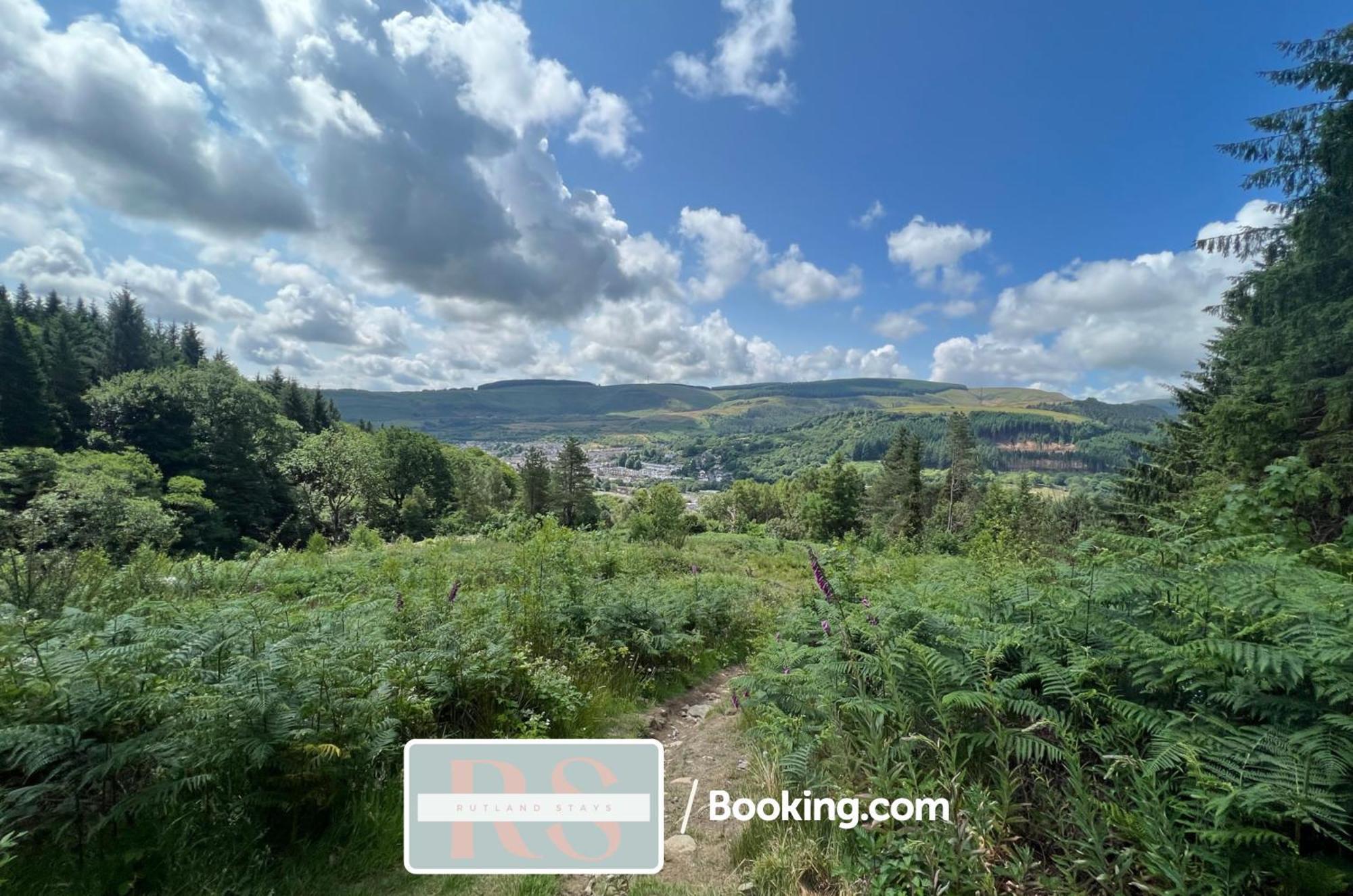 Contractors Accommodation South Wales By Rutland Stays Short Lets & Serviced Accommodation Pentre Treorky Extérieur photo